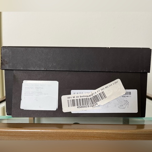 Bottega Veneta Mesh Chain Pump - Picture 8 of 14